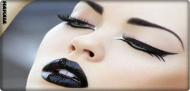 بعض الإرشادات للحدّ من مخاطر مساحيق التجميل